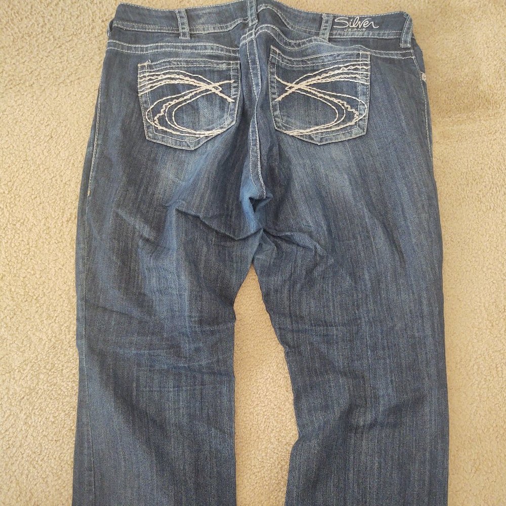 Silver Women's Plus Suki Bootcut Jean Size 18/L32